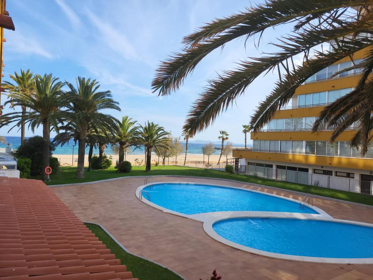 Superbe Apartement En Residence Avec Piscine Roses Exterior photo